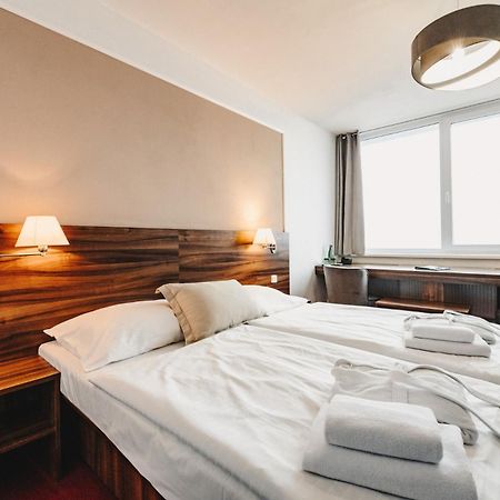 Hotel Palcat ตาบอร์ ภายนอก รูปภาพ
