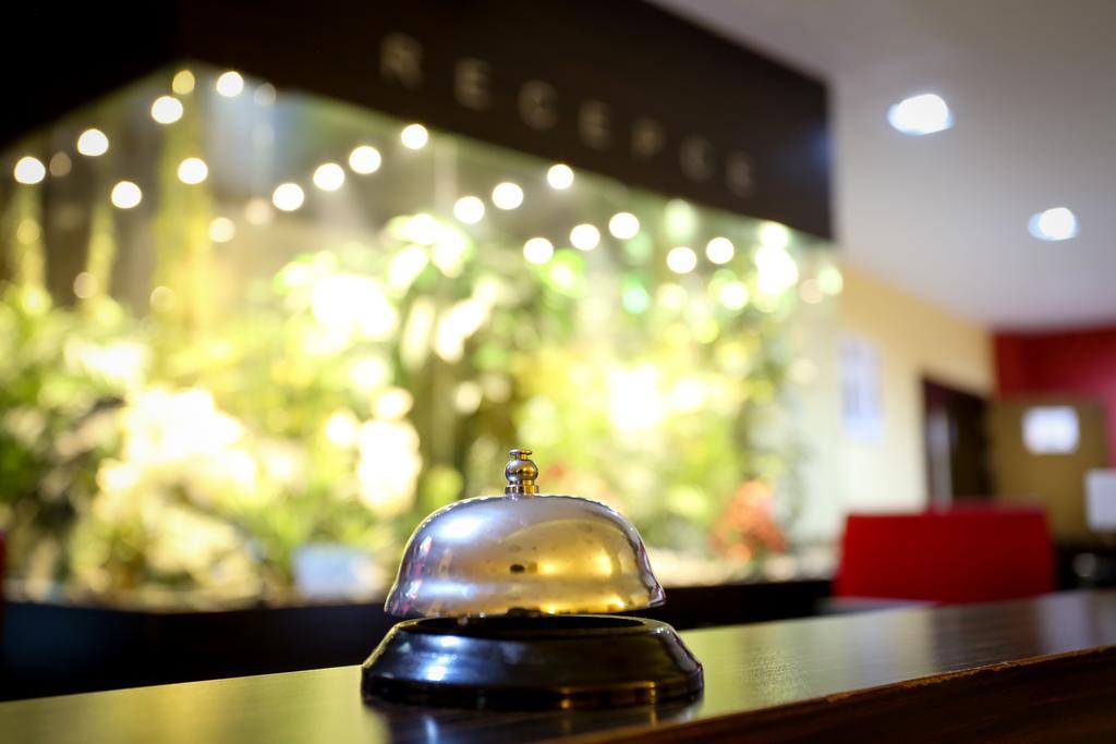 Hotel Palcat ตาบอร์ ภายนอก รูปภาพ
