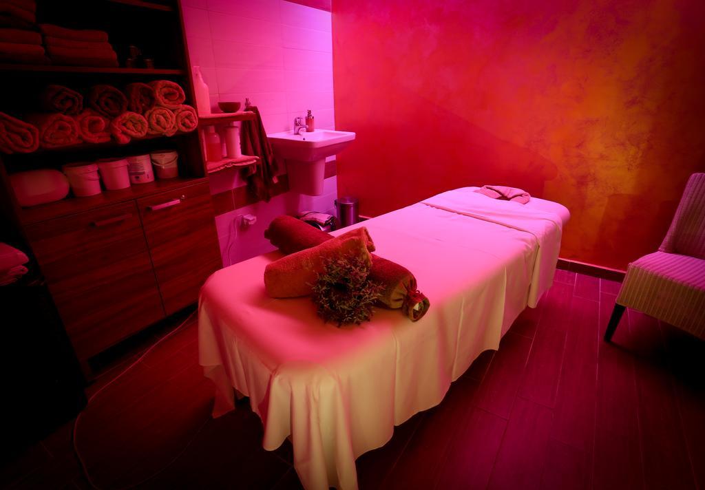 Hotel Palcat ตาบอร์ ภายนอก รูปภาพ